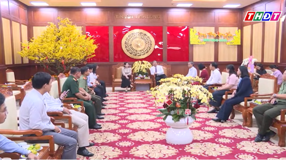 Đoàn công tác tỉnh Đồng Tháp thăm, chúc Tết tỉnh Vĩnh Long