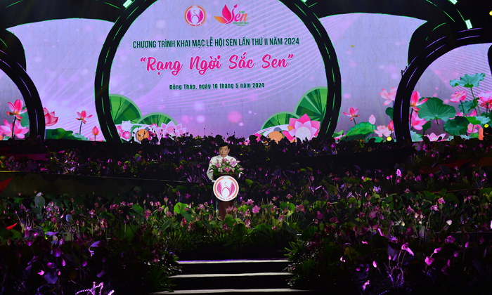 Chủ tịch UBND tỉnh phát biểu khai mạc Lễ hội Sen Đồng Tháp